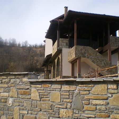 Family Hotel Balkana Apriltsi  Dış mekan fotoğraf