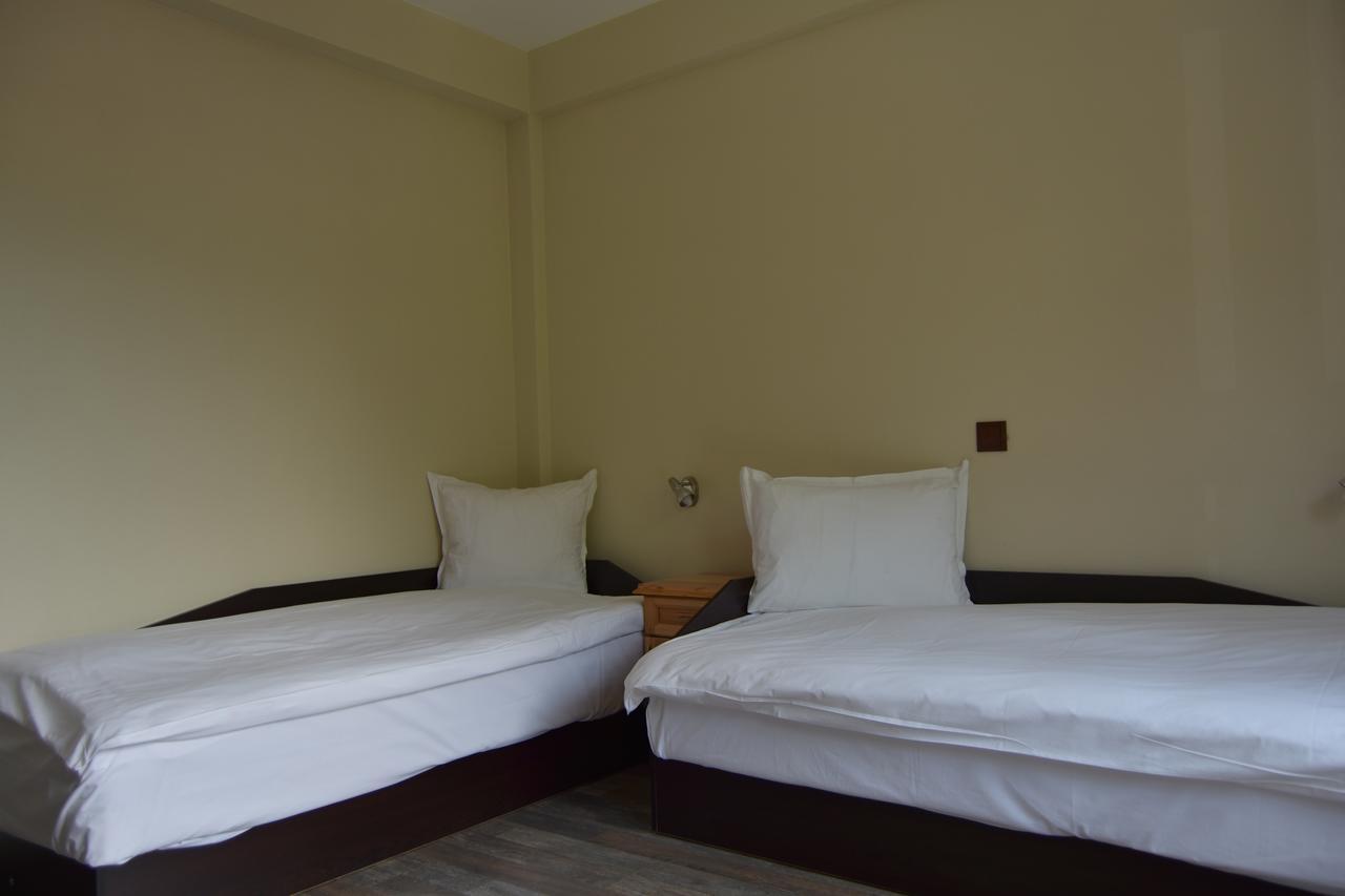 Family Hotel Balkana Apriltsi  Dış mekan fotoğraf