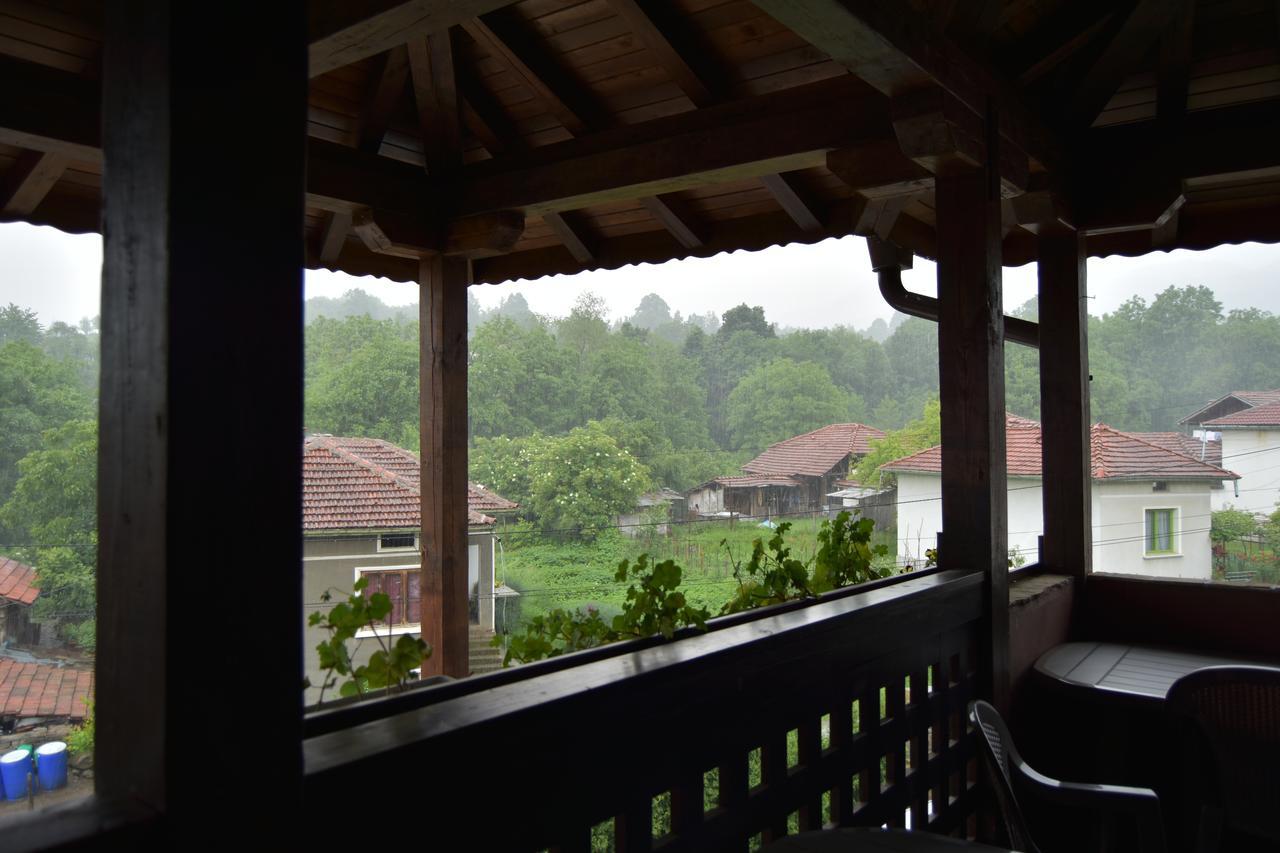 Family Hotel Balkana Apriltsi  Dış mekan fotoğraf