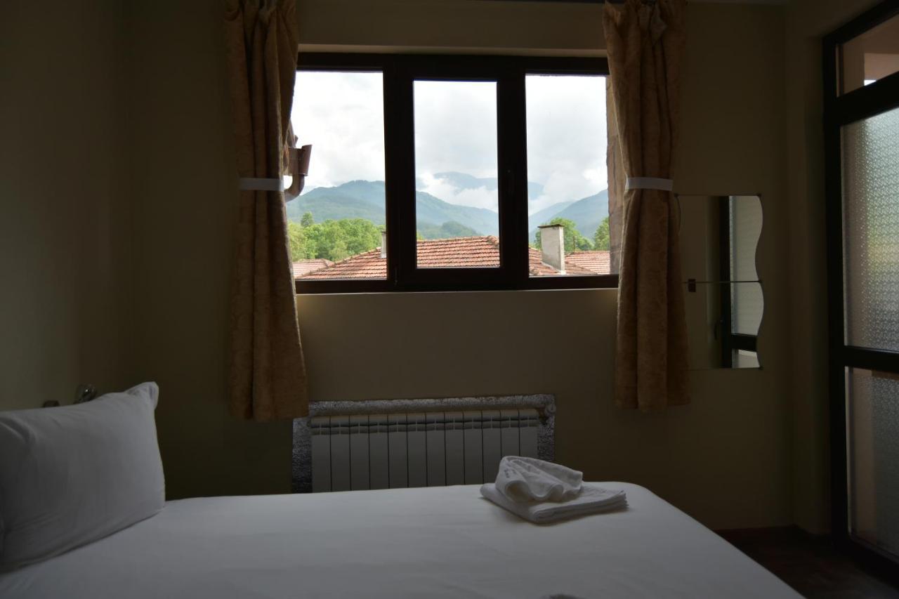 Family Hotel Balkana Apriltsi  Dış mekan fotoğraf